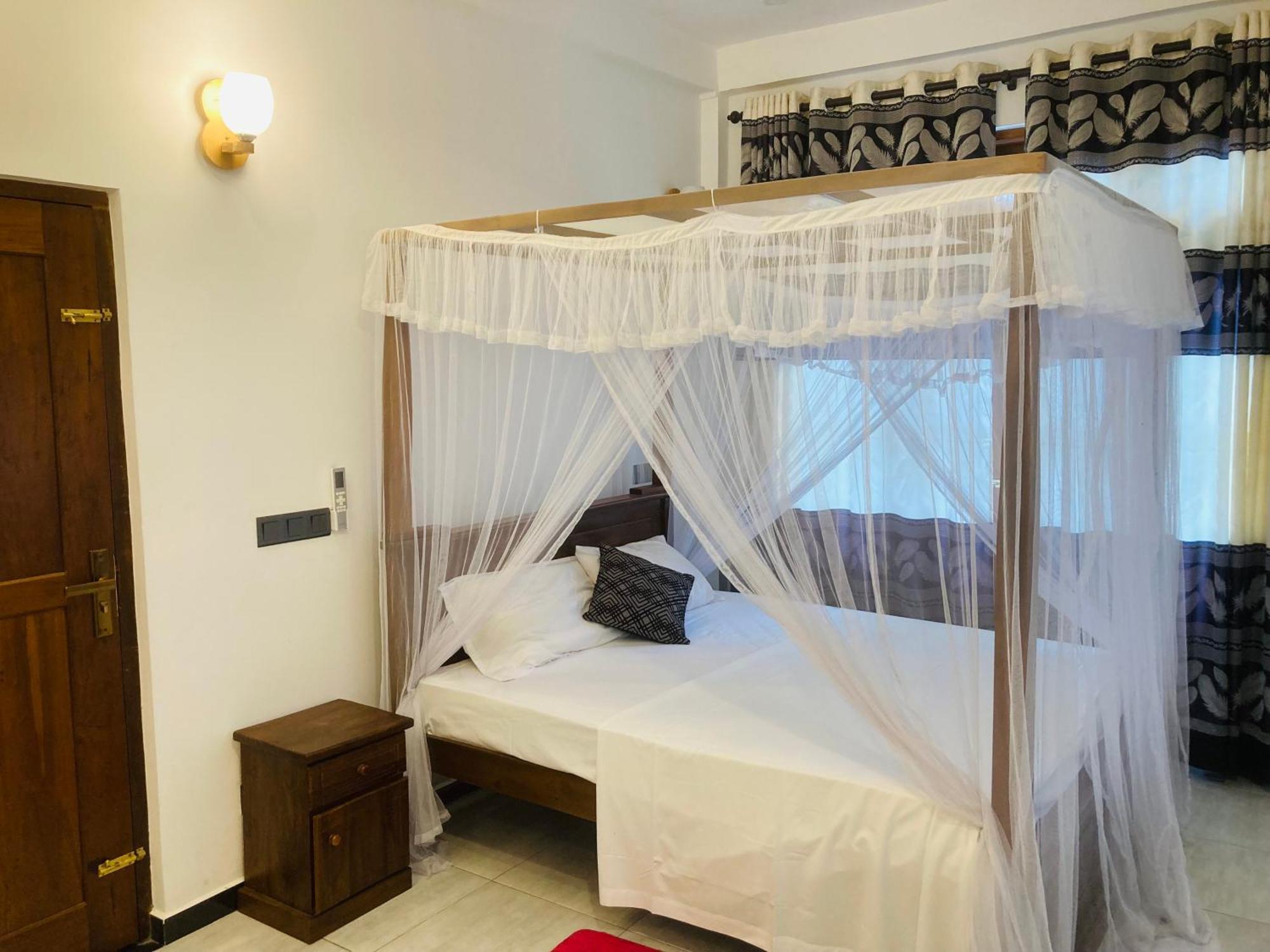 Horizon Guest House Mirissa Exterior photo