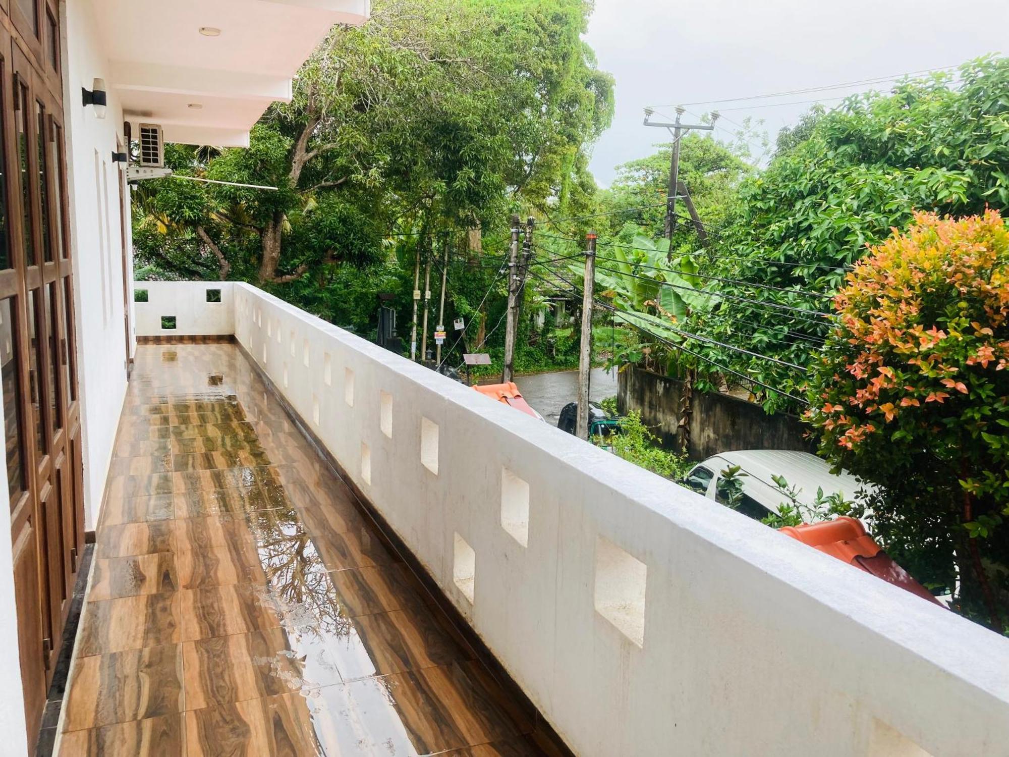 Horizon Guest House Mirissa Exterior photo
